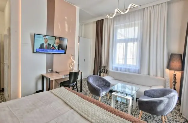 Superior Tek Büyük Yataklı Oda
