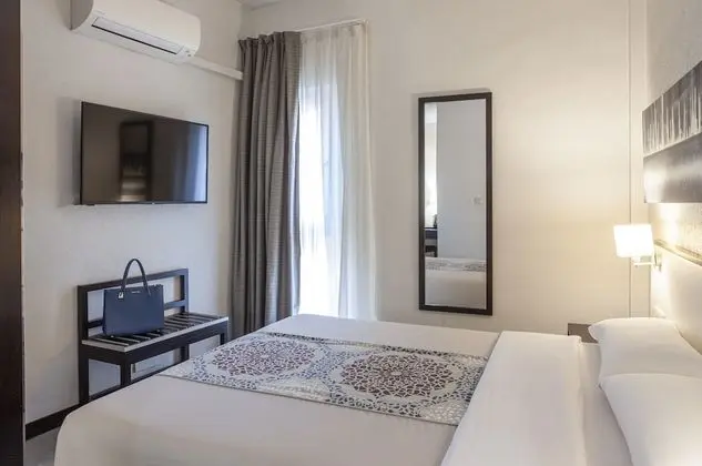 Comfort Tek Büyük Yataklı Oda