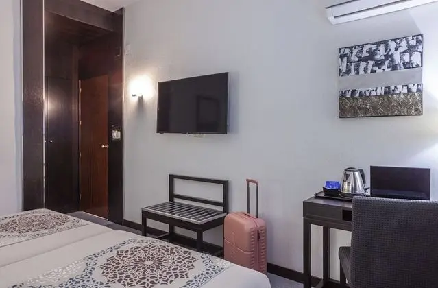 Tek Büyük veya İki Ayrı Yataklı Oda