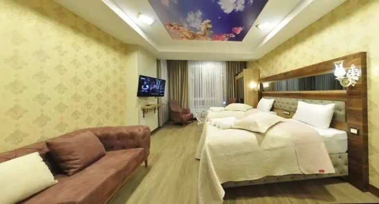 Double Suit, Sokak Manzaralı, Mutfaklı