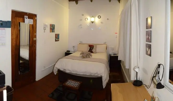 Standard Büyük Yataklı Tek Kişilik Oda