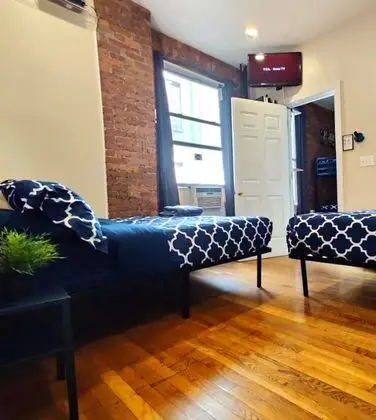 Big One Bedroom #6