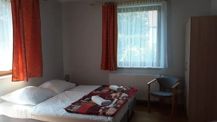 Basic Stüdyo, Teras