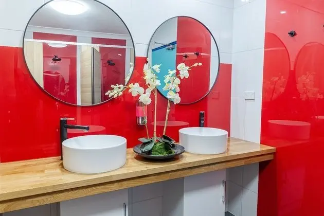 Ortak Ranzalı Oda, Karma Ranzalı Oda, Ortak Banyo