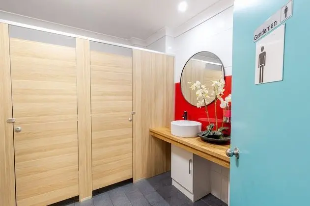 Ortak Ranzalı Oda, Karma Ranzalı Oda, Ortak Banyo