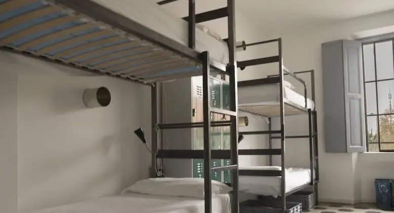 Ortak Ranzalı Oda, Karma Ranzalı Oda, Ortak Banyo (6 pax)