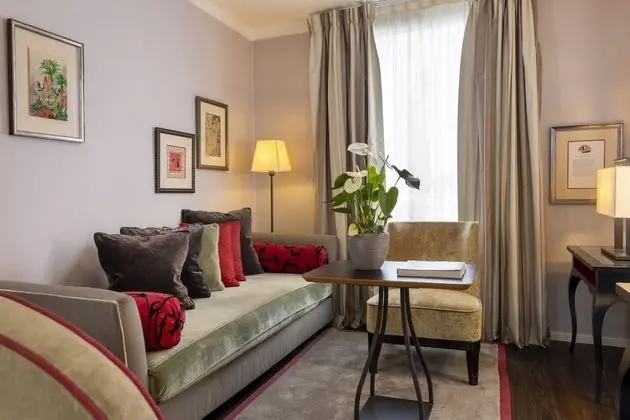 Executive Tek Büyük veya İki Ayrı Yataklı Oda, Engellilere Uygun (La Parisienne)