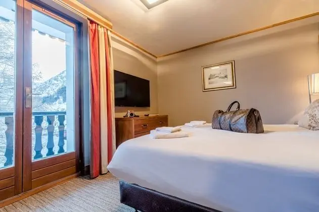 Suite familiale en duplex (2 adultes et 2 enfants)