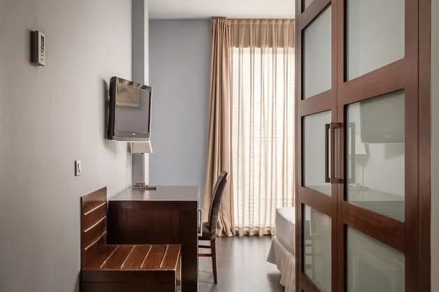 Standard Tek Büyük Yataklı Oda