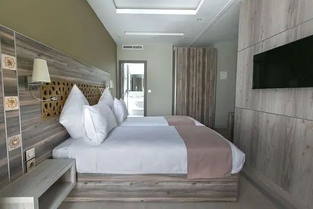 Luxury İki Ayrı Yataklı Oda