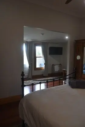 Deluxe Tek Büyük Yataklı Oda, 1 Büyük (Queen) Boy Yatak, Engellilere Uygun, Banyolu/Duşlu