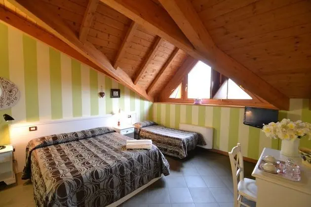 Dört Kişilik Oda, 1 Yatak Odası, Özel Banyo, Şehir Manzaralı