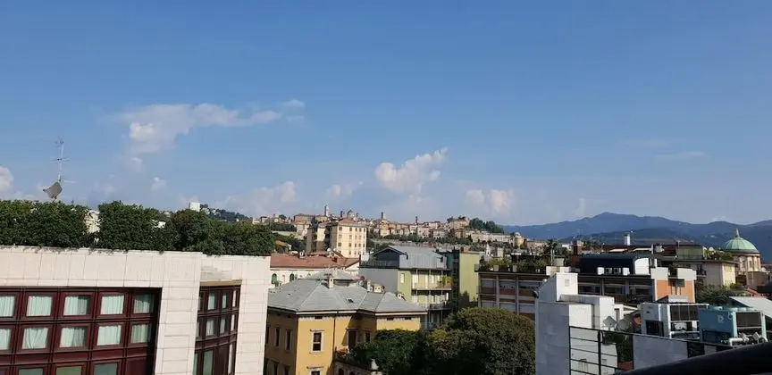 Dört Kişilik Oda, 1 Yatak Odası, Özel Banyo, Şehir Manzaralı