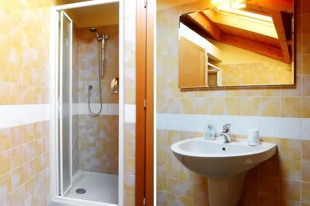 Dört Kişilik Oda, 1 Yatak Odası, Özel Banyo, Şehir Manzaralı