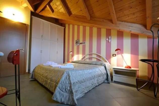 Üç Kişilik Oda, Ortak Banyo