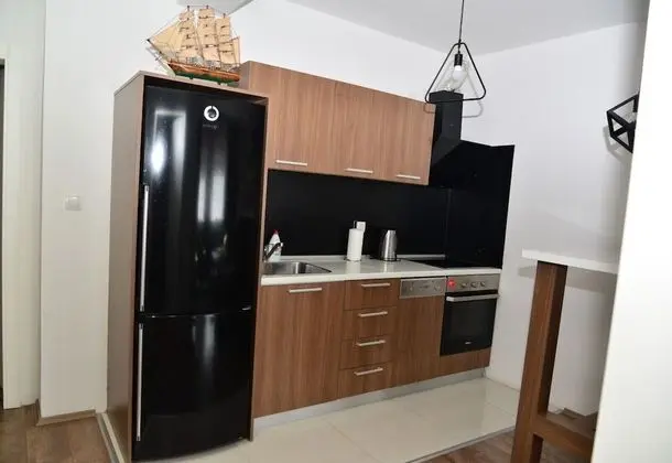 Madea Apartment 64