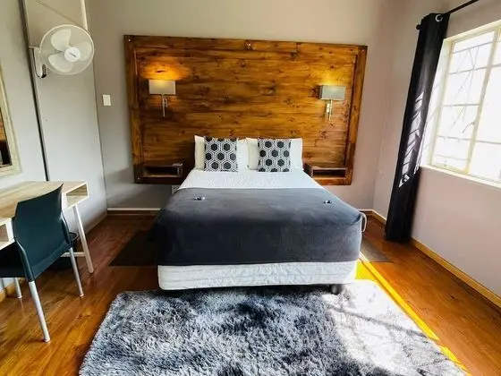 Classic Tek Büyük Yataklı Oda