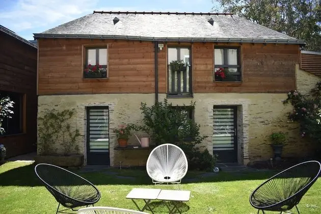 Dört Kişilik Oda, Özel Banyo, Bahçe Manzaralı (SIDONIE)