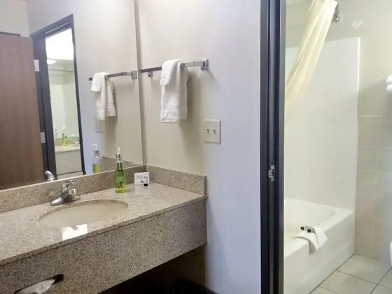 Süit, 1 En Büyük (King) Boy Yatak, Jakuzi