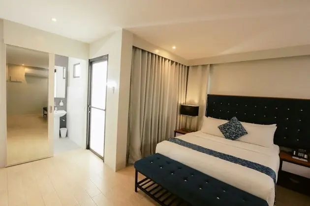 Premium Tek Büyük Yataklı Oda