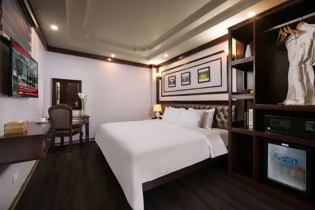 Deluxe Tek Büyük Yataklı Oda