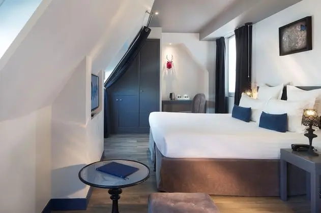 Delüks (Deluxe Double or Twin Room)