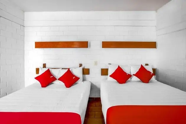 Standard Oda (2 Double Beds)