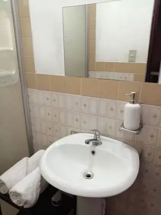 Premium Oda, 1 Büyük (Queen) Boy Yatak