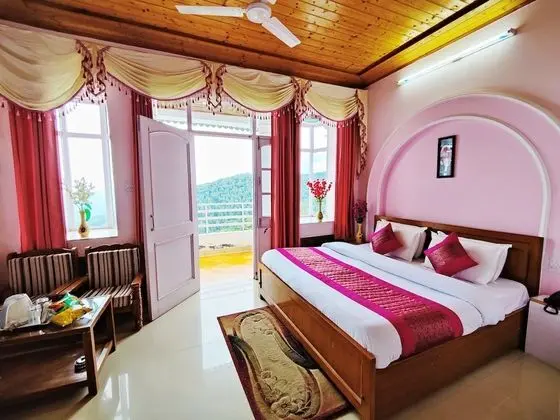 Deluxe Tek Büyük Yataklı Oda