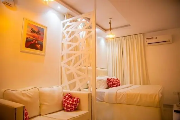Luxury Oda