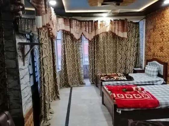 Deluxe Üç Kişilik Oda