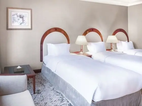 Deluxe Üç Kişilik Oda (Hilton Plus)