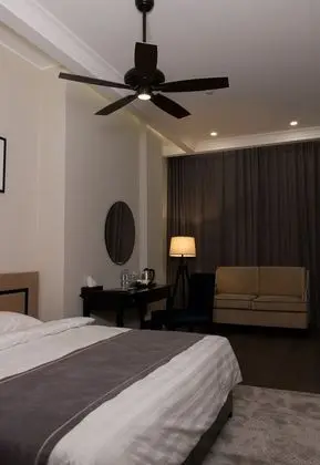 Superior Tek Büyük veya İki Ayrı Yataklı Oda