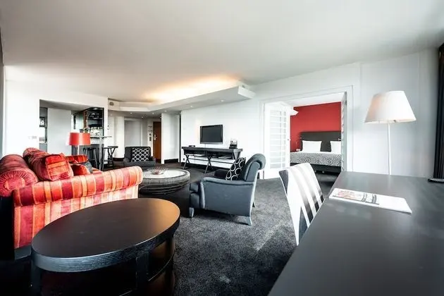 Çatı Katı Süiti (Penthouse), Birden Çok Yatak