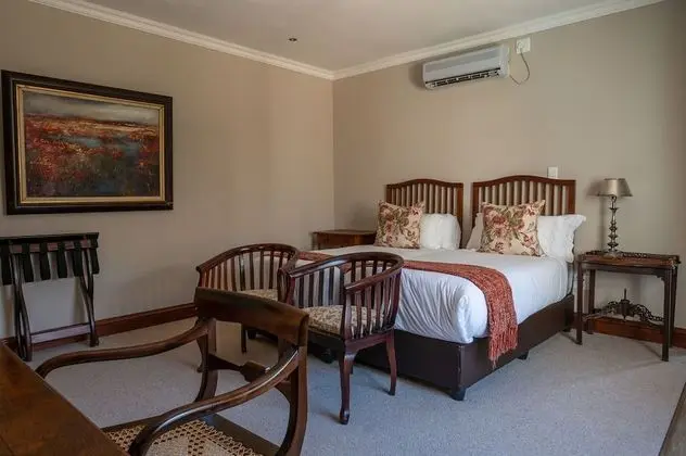 Standard Tek Büyük veya İki Ayrı Yataklı Oda (Manor)
