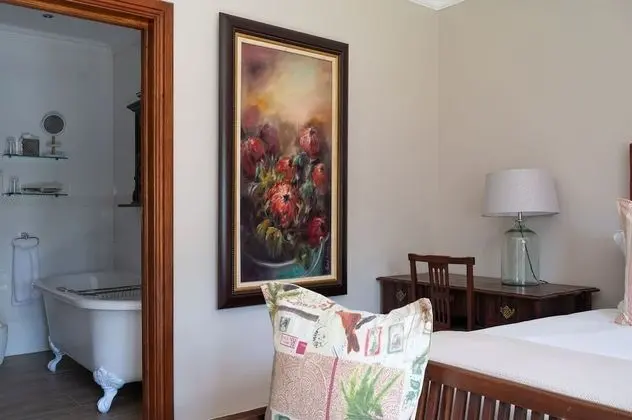Superior Tek Büyük veya İki Ayrı Yataklı Oda (Manor)