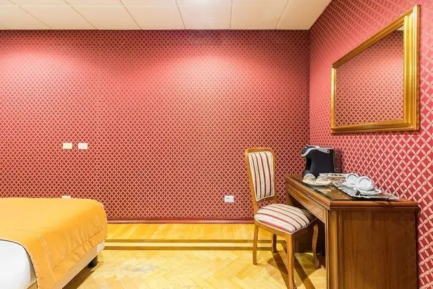 Superior Tek Büyük Yataklı Oda