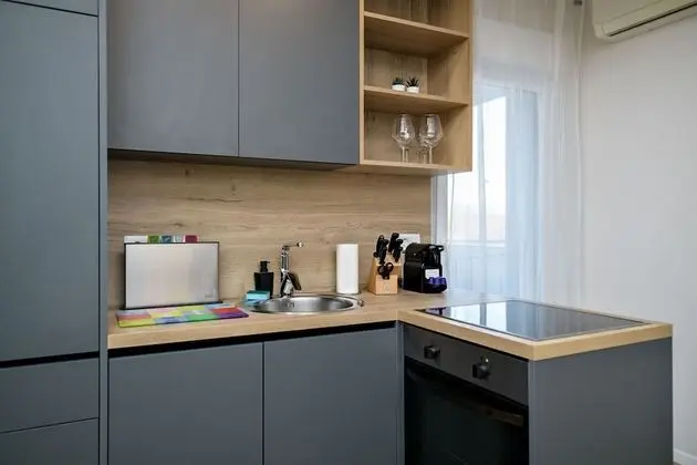 Deluxe Süit, 1 Yatak Odası, Teras, Havuz Manzaralı