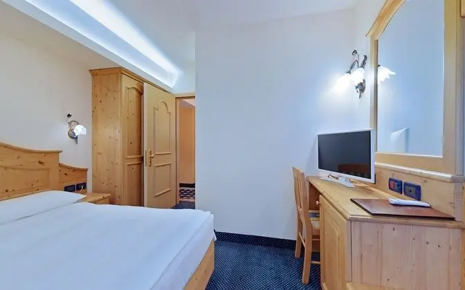 Comfort Büyük Yataklı Tek Kişilik Oda