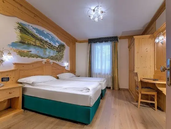 Comfort Tek Büyük veya İki Ayrı Yataklı Oda
