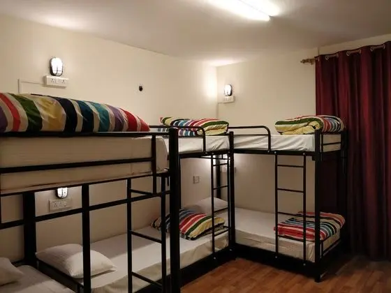 Deluxe 6 bed Mixed Dorm
