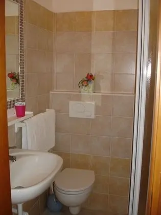Üç Kişilik Oda, Balkon