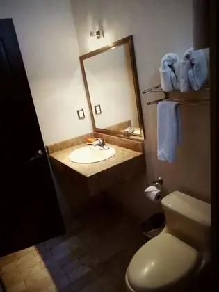 Tek Büyük Yataklı Oda, 2 Çift Kişilik Yatak