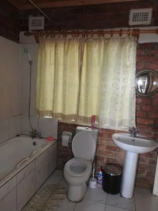 Basic Kır Evi, Göl Manzaralı, Göl Kenarı (Chikamba)