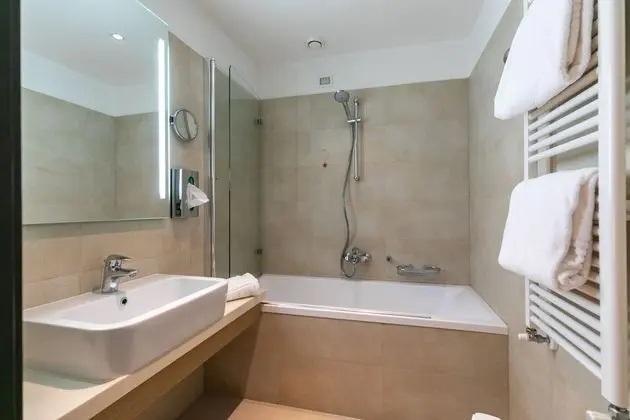 Büyük Yataklı Tek Kişilik Oda, Balkon