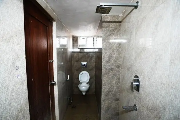 Üç Kişilik Oda