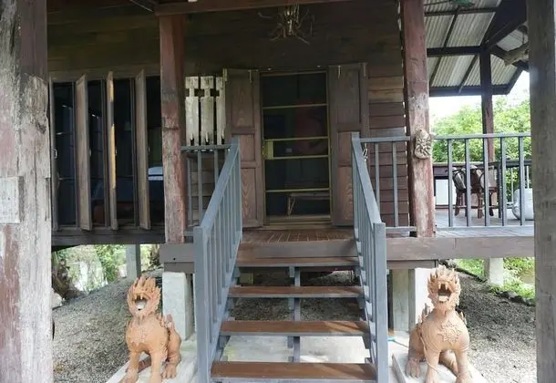1 Bedroom House