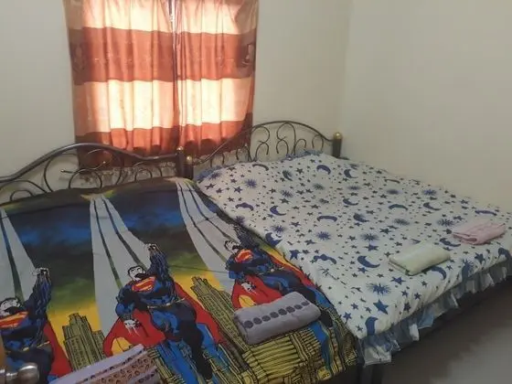2 Bedrooms House