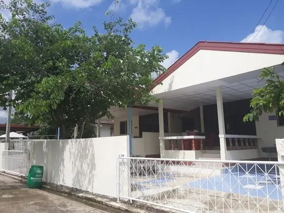 2 Bedrooms House