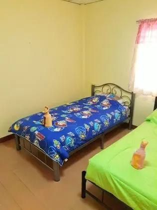 3 Bedrooms House